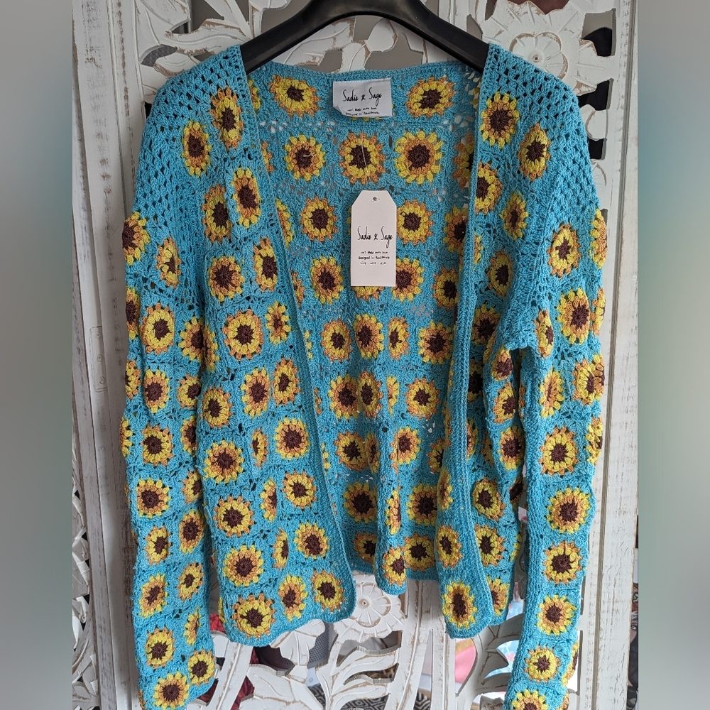 BNWT Sadie and Sage Sunflower Cardigan, Turquoise, Medium